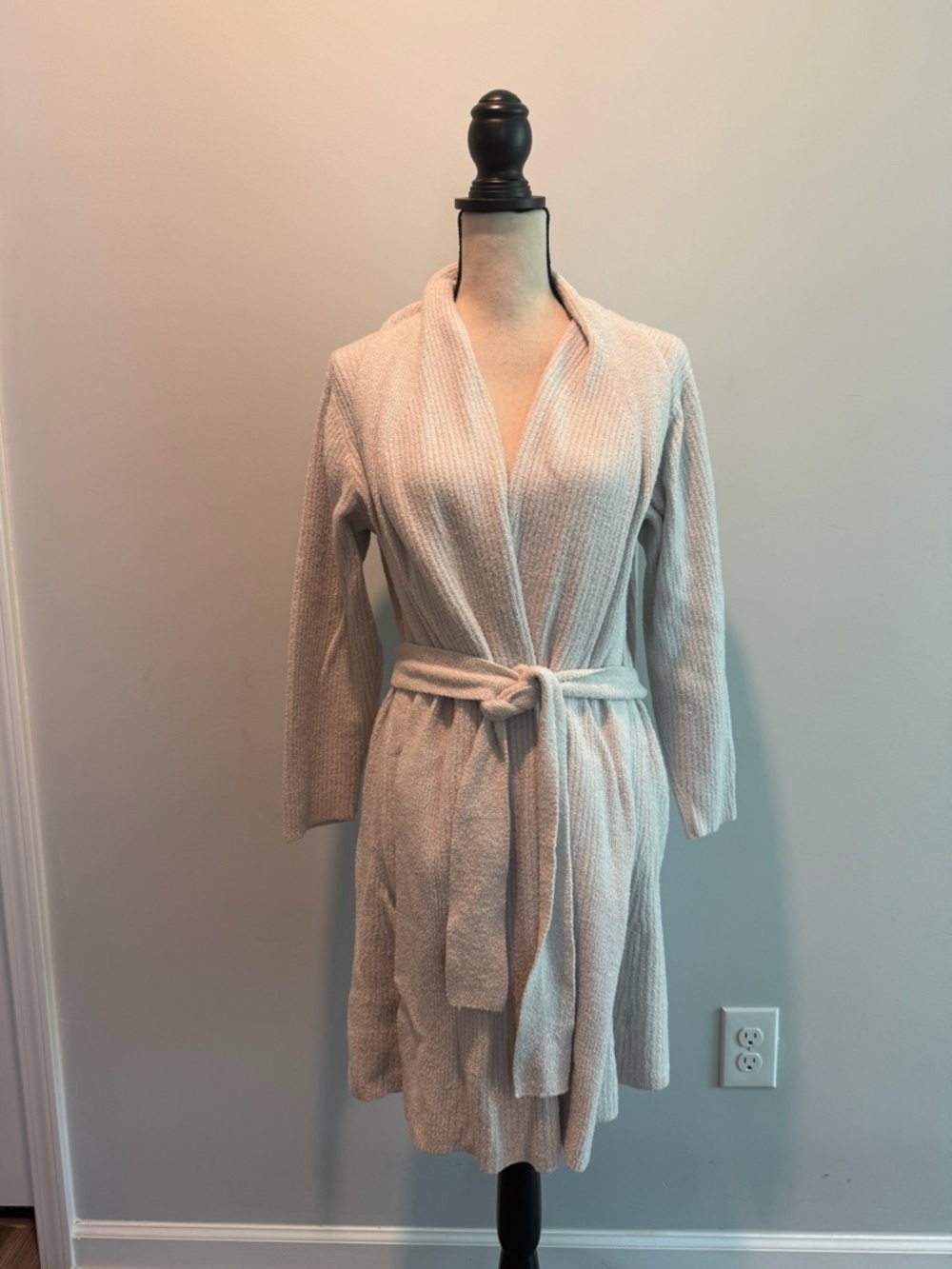 Barefoot Dreams Cream Cozy Plush Robe